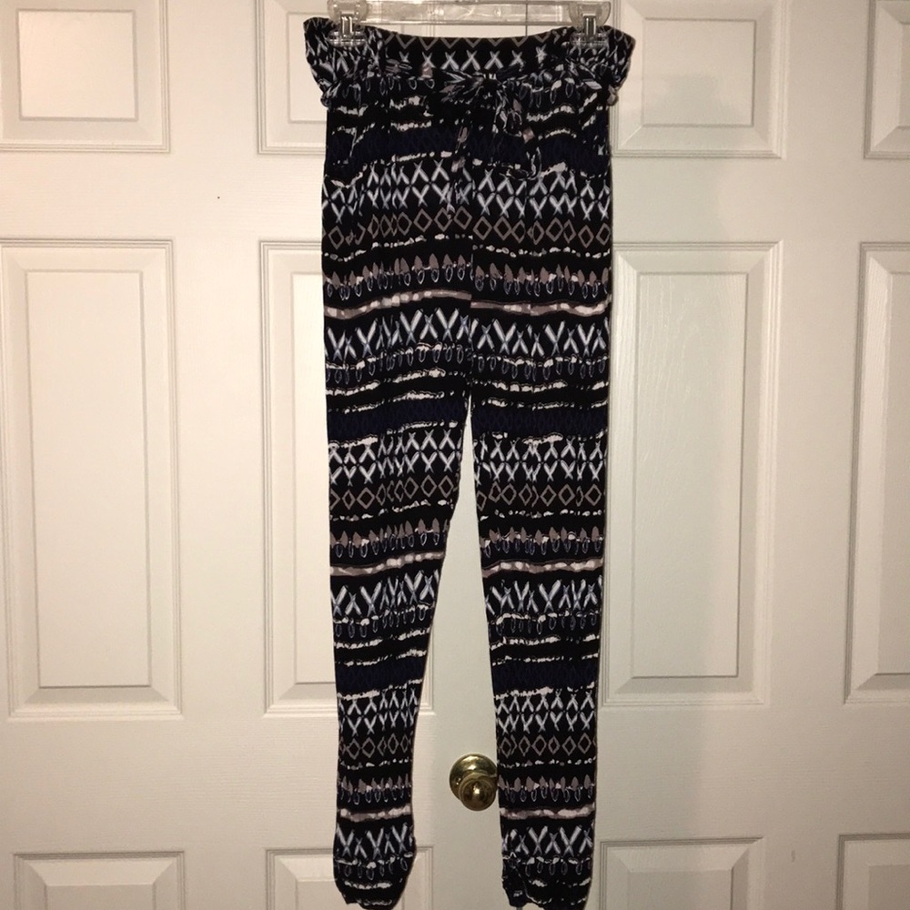 Cute print flowy jogger pants with pockets